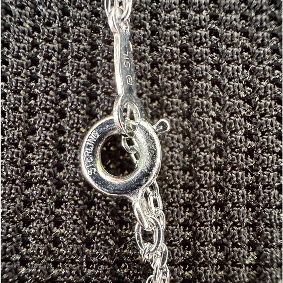 Authentic Mikimoto Pearl and Sterling Silver .925  16 in pendant necklace. - Picture 7 of 8